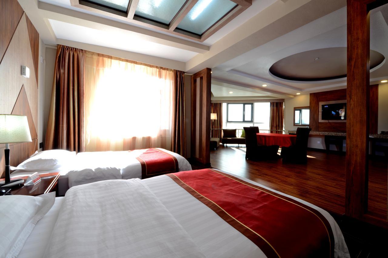 Zolo Hotel Ulaanbaatar Esterno foto