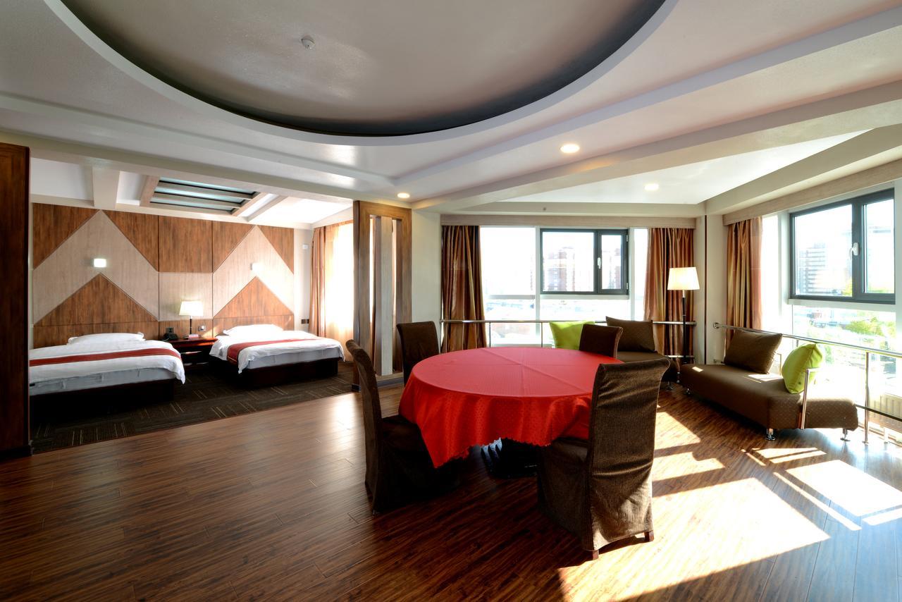 Zolo Hotel Ulaanbaatar Esterno foto